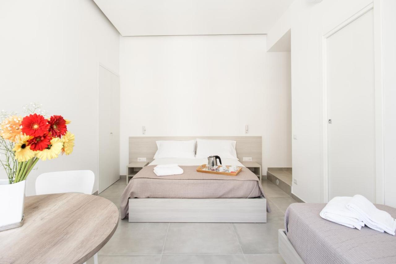 Bed and Breakfast Lux Caracciolo Nápoles Exterior foto